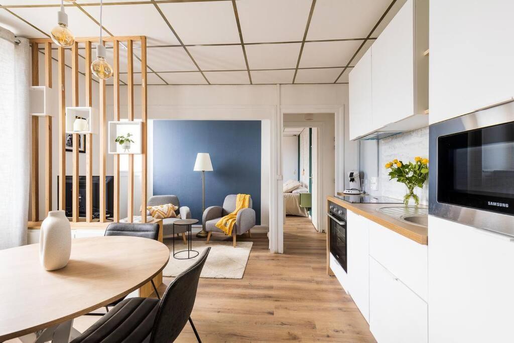 Appartement Cozy En Face De La Gare - Сен-Бриё Экстерьер фото